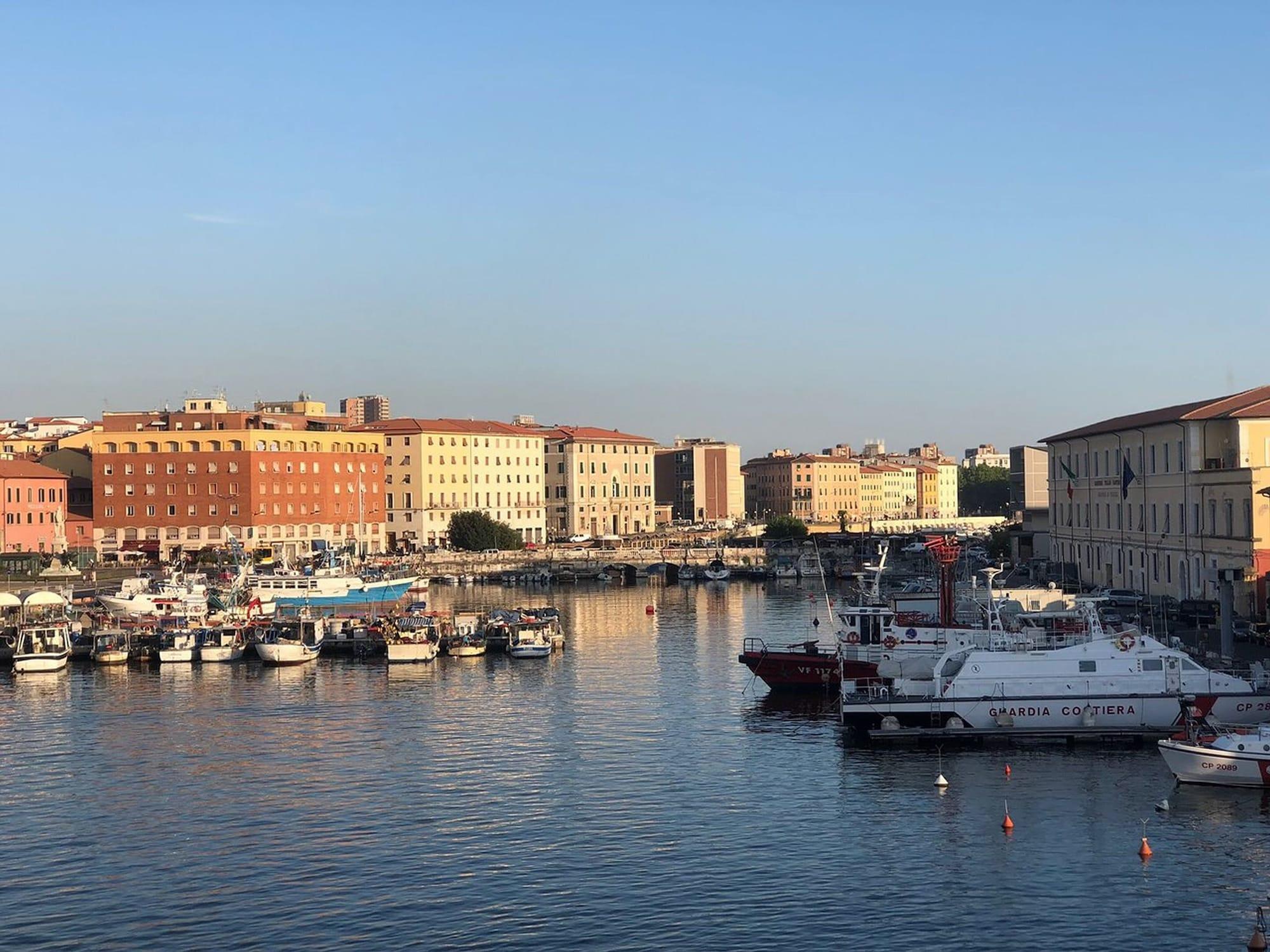 The Port Residence Livorno Exteriör bild