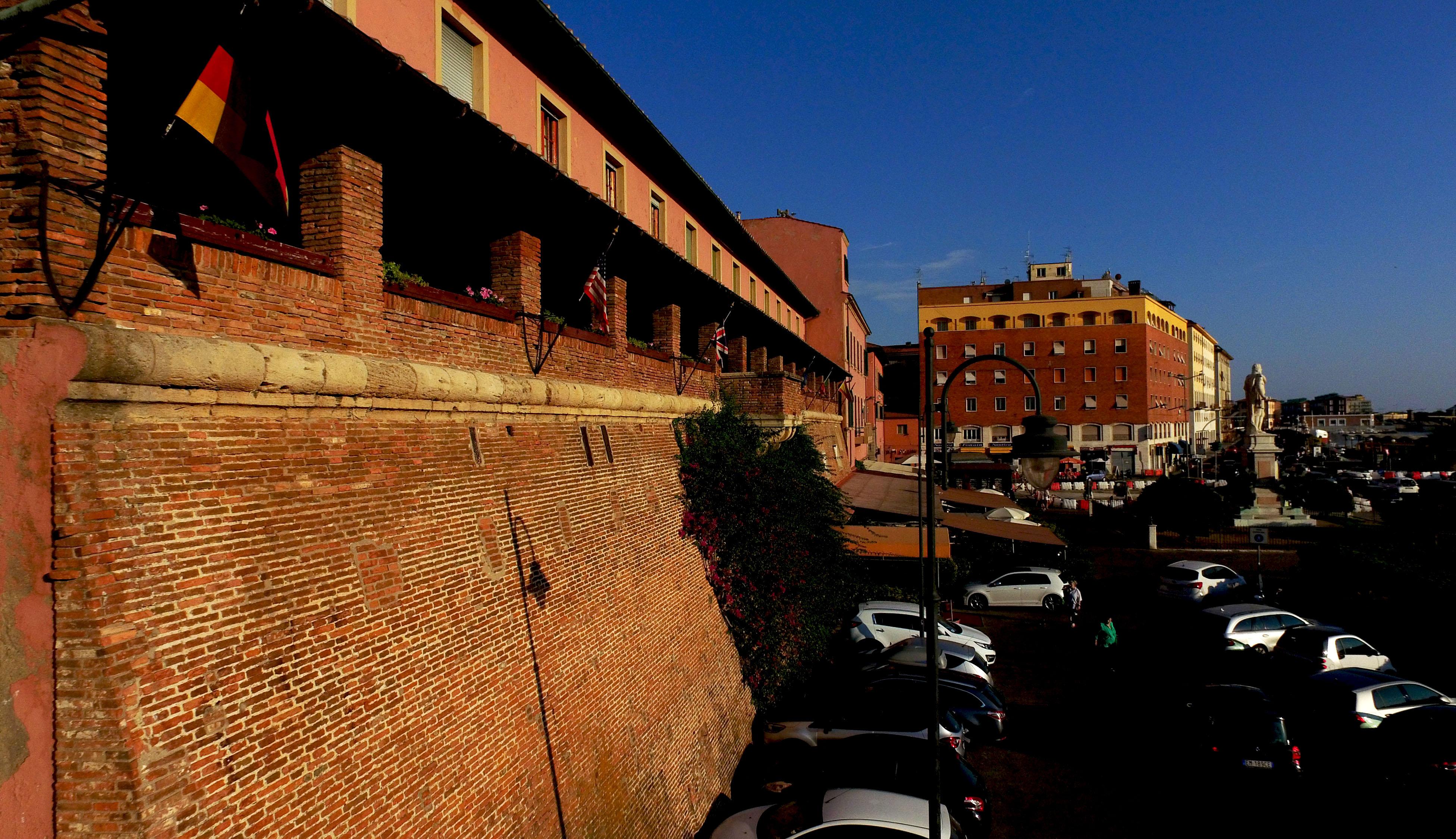 The Port Residence Livorno Exteriör bild