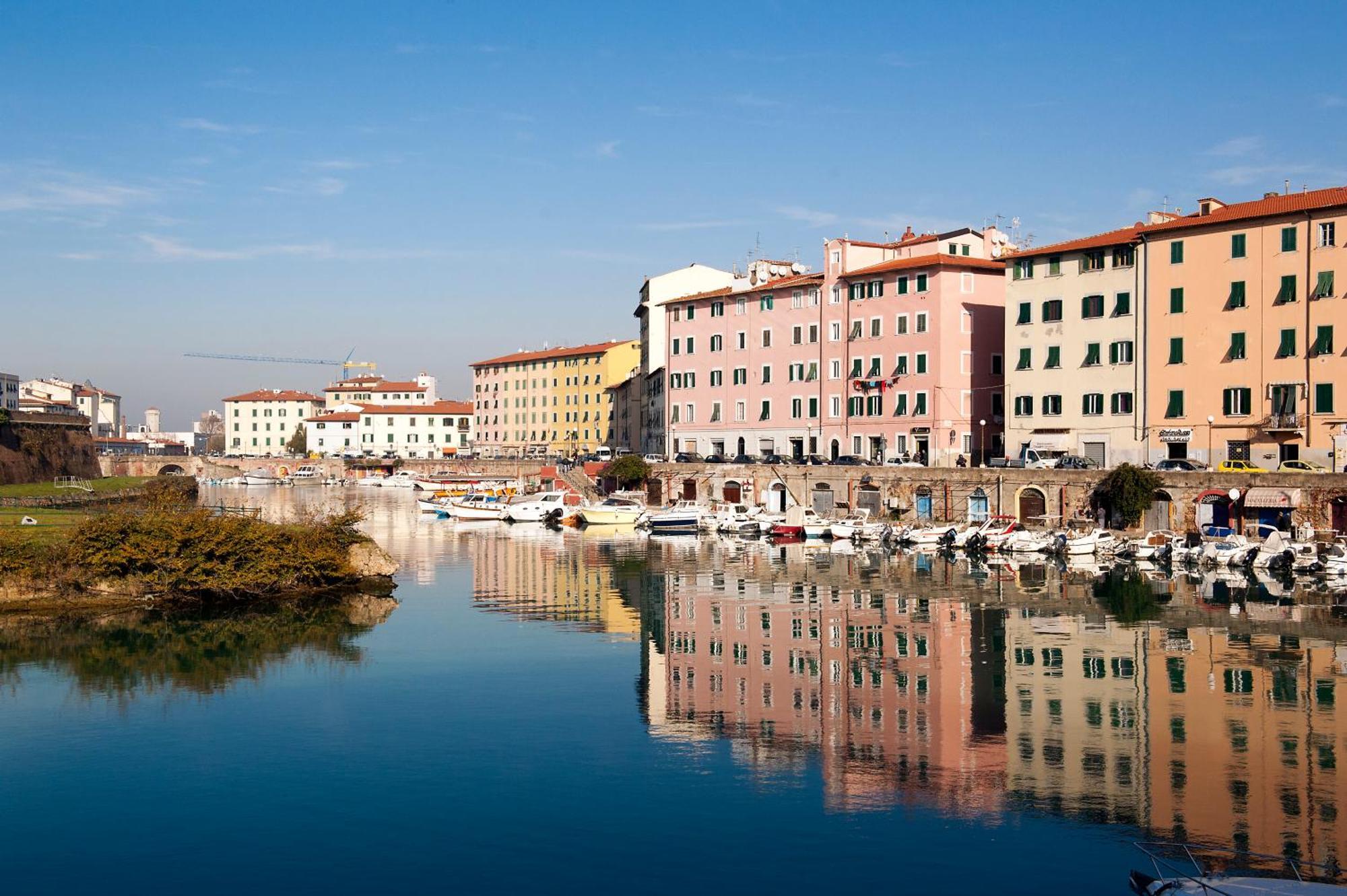 The Port Residence Livorno Exteriör bild