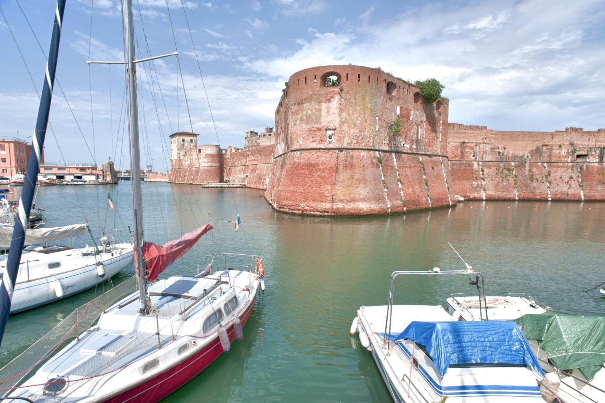 The Port Residence Livorno Exteriör bild